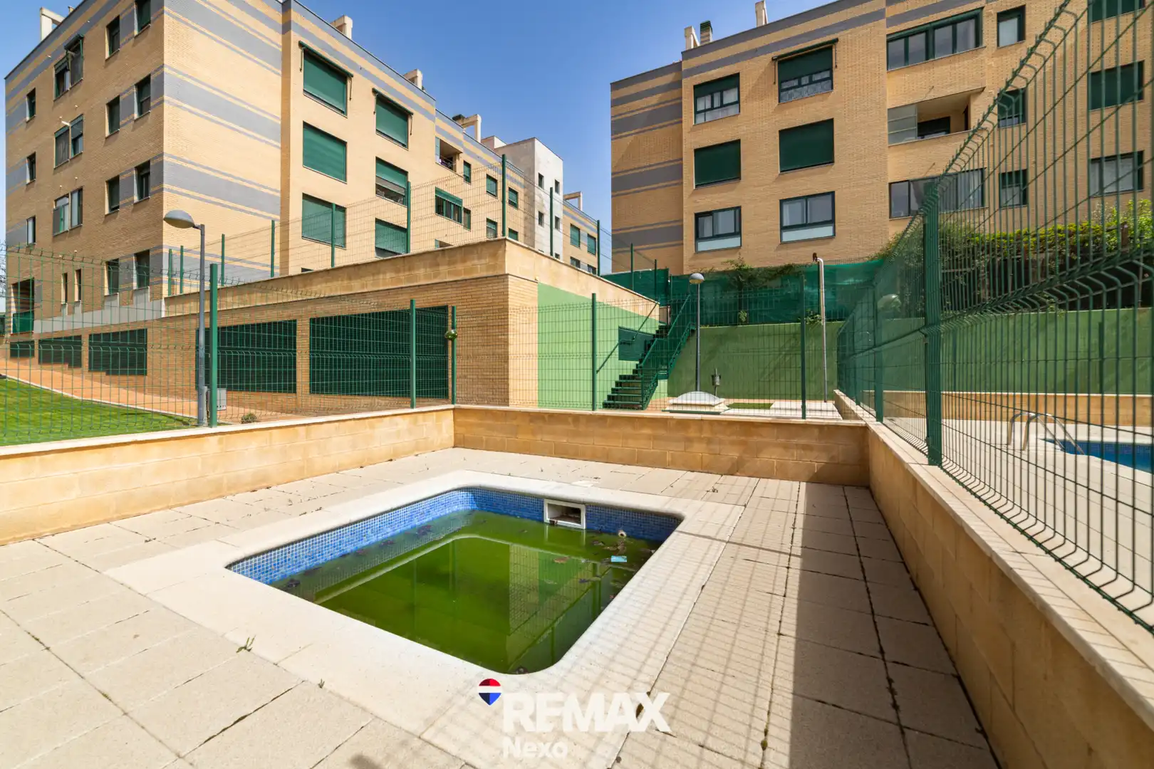 Piscina de Piso en venta en Arroyo de la Encomienda con Calefacción, Parquet y Terraza