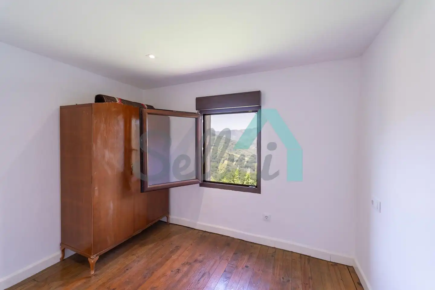 Habitación de Casa o chalet en venta en Laviana con Jardín privado, Parquet y Terraza