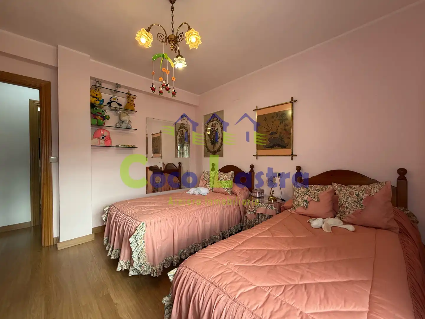 Habitación de Casa adosada en venta en Nava de Francia con Calefacción, Jardín privado y Terraza