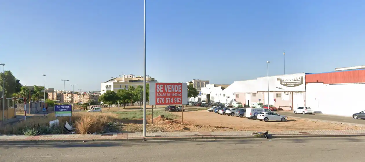 Terreno industrial en venta en Alcalá de Guadaira