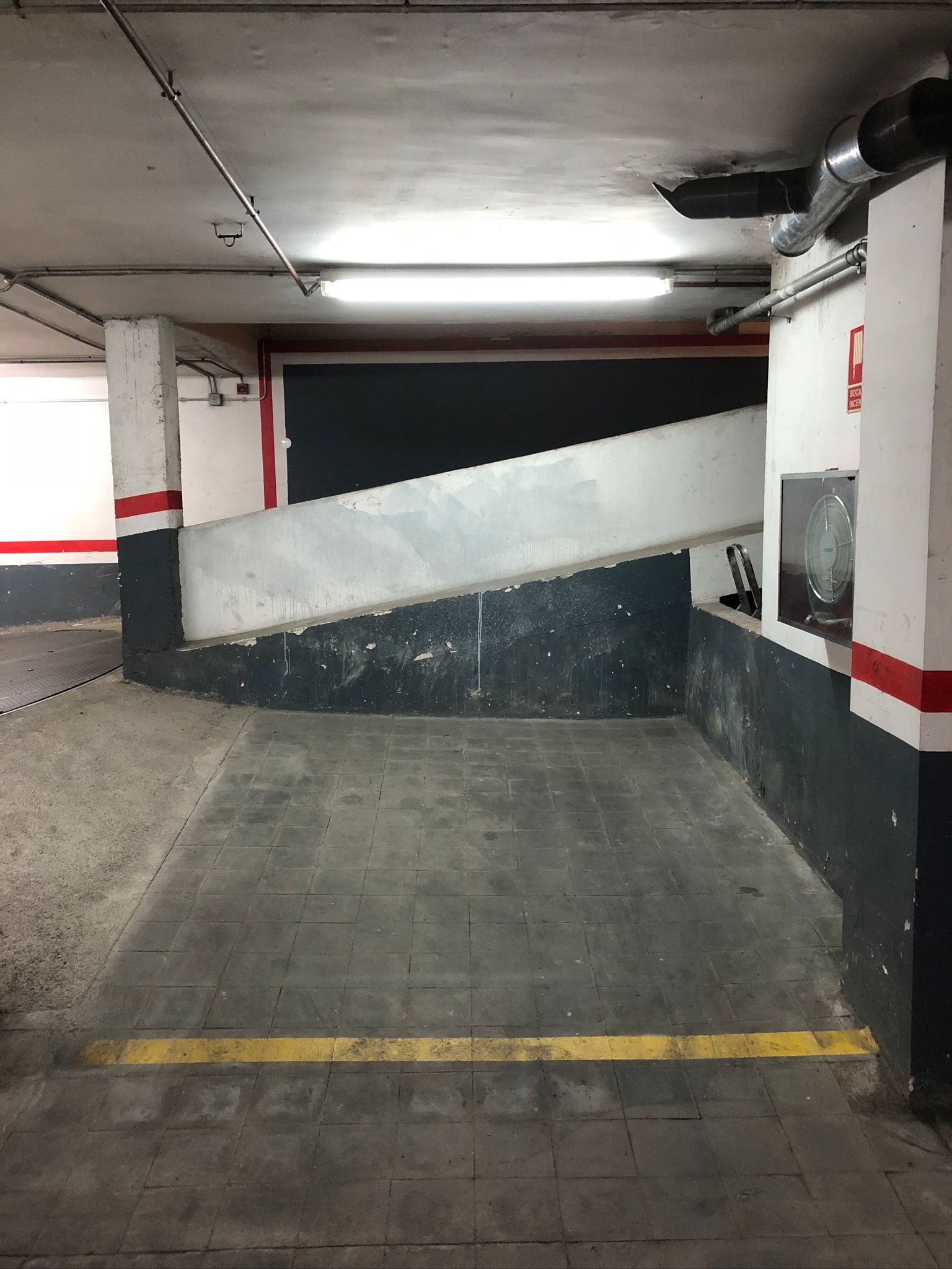 Garatge en venda en Esplugues de Llobregat