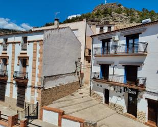 Exterior view of Flat for sale in Yeste  with Air Conditioner, Furnished and Balcony