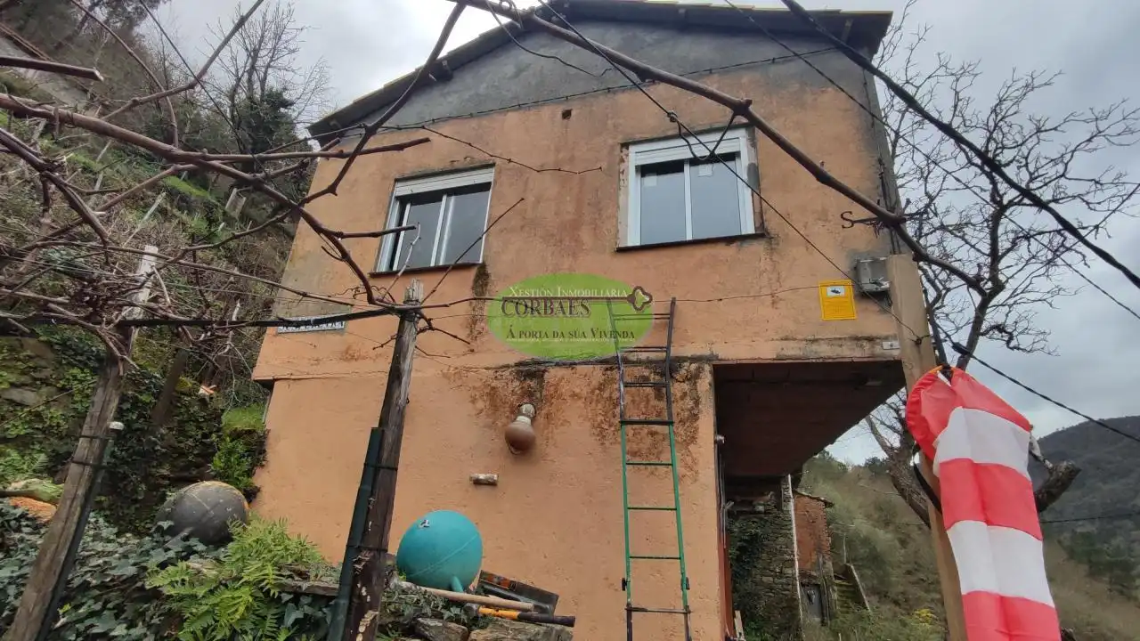 Vista exterior de Casa o xalet en venda en Pantón amb Calefacció, Jardí privat i Balcó