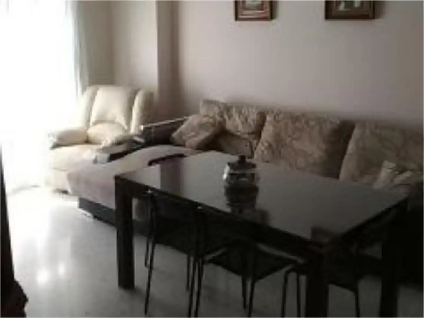 Wohnzimmer von Wohnung zur Miete in  Sevilla Capital mit Klimaanlage und Balkon