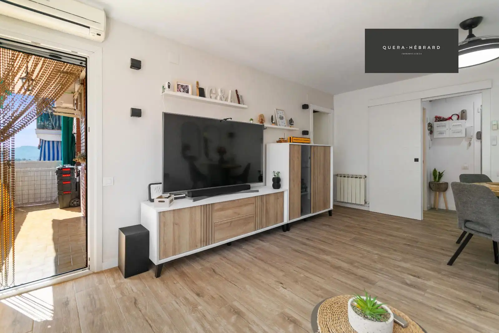 Sala d'estar de Àtic en venda en Rubí amb Aire condicionat, Calefacció i Parquet