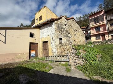 Lands and plots for sale in Barrio de la Molleda 40