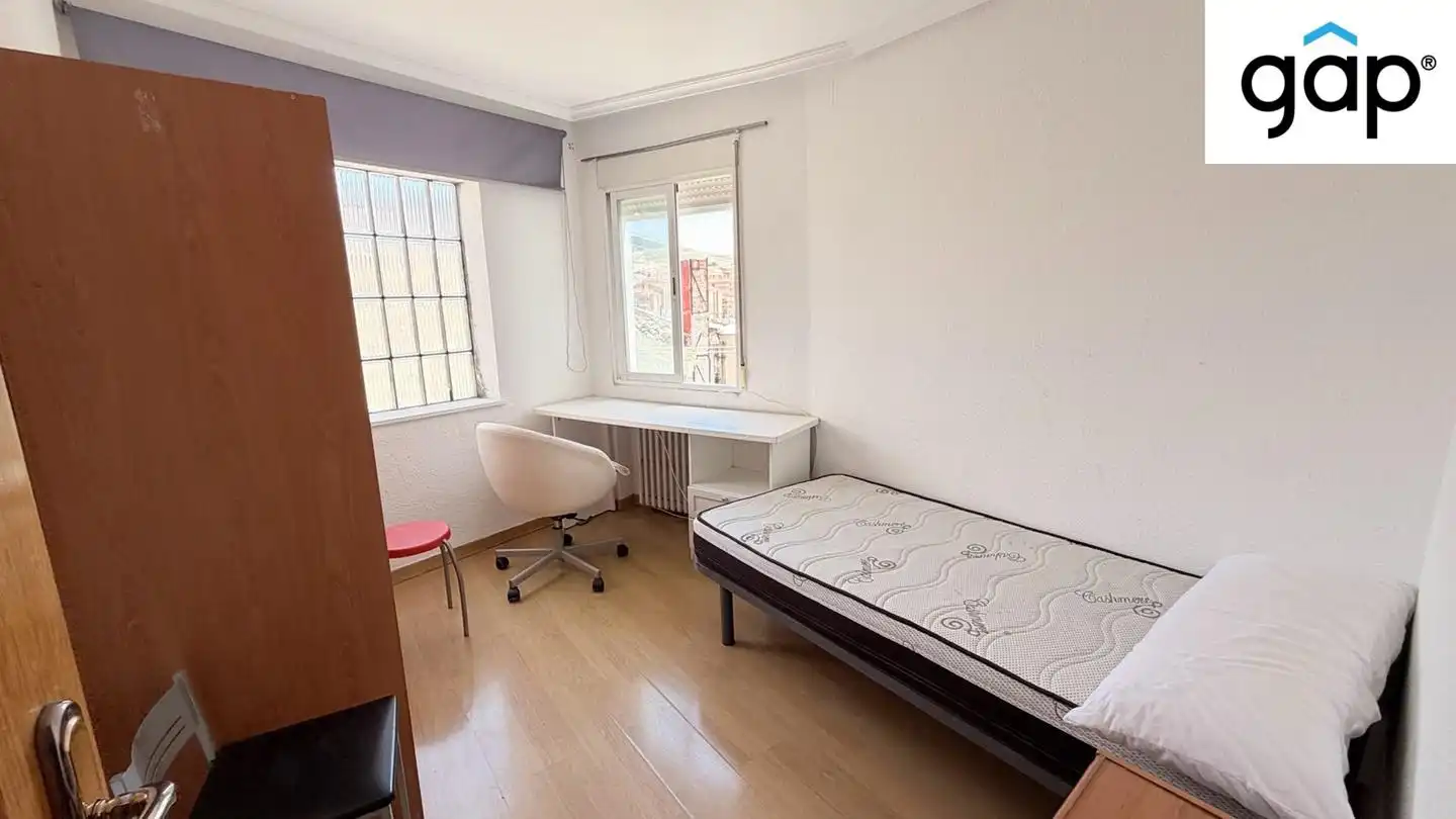 Habitación de Piso en venta en Cuenca con Calefacción y Amueblado