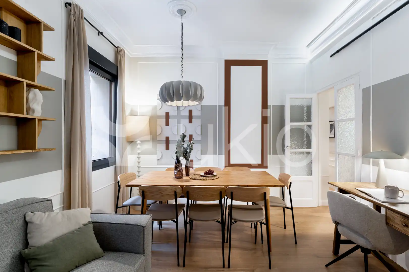 Menjador de Apartament de lloguer en Madrid amb Aire condicionat, Calefacció i Moblat