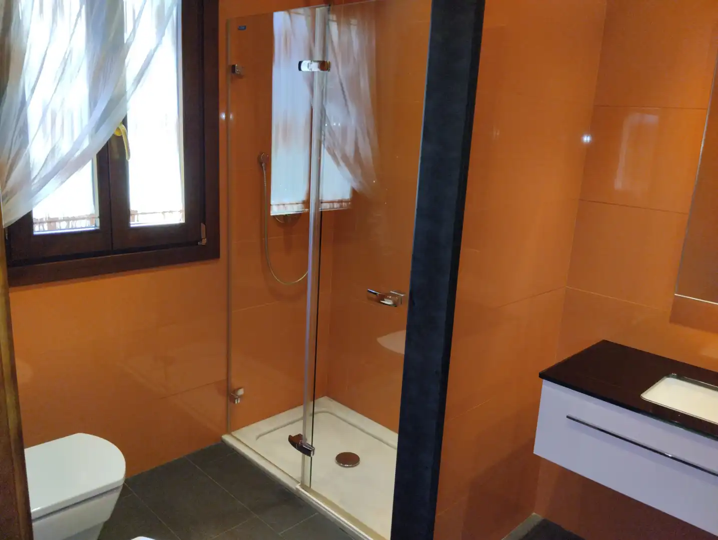 Bathroom of Houses for sale in El Escorial  with Air Conditioner, Heating and Private garden