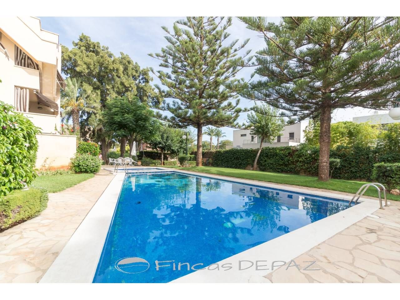 Piscina de Apartament en venda en Castelldefels amb Aire condicionat, Calefacció i Parquet