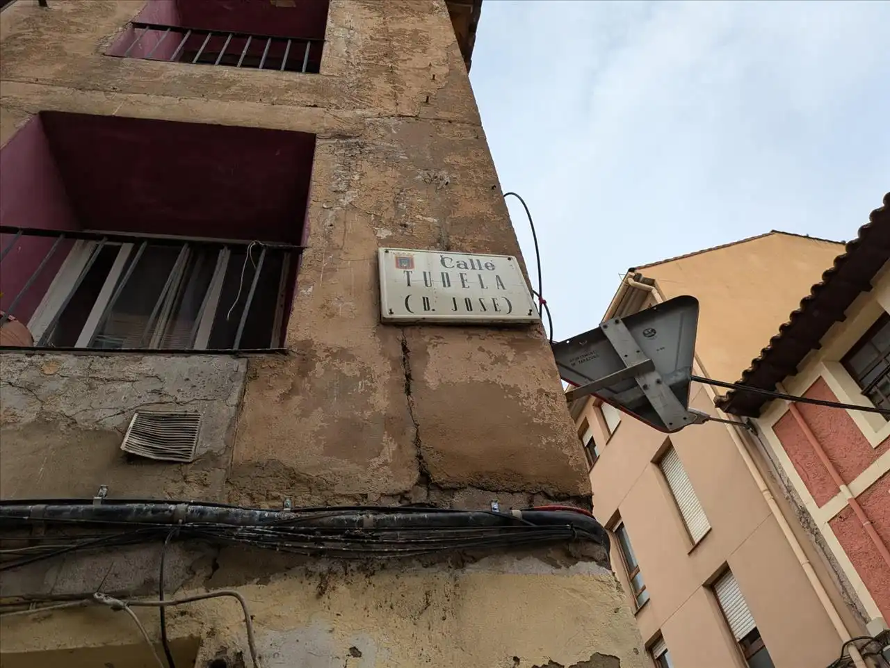 Flat with terrace for sale in Tudela Pio, imagen 3