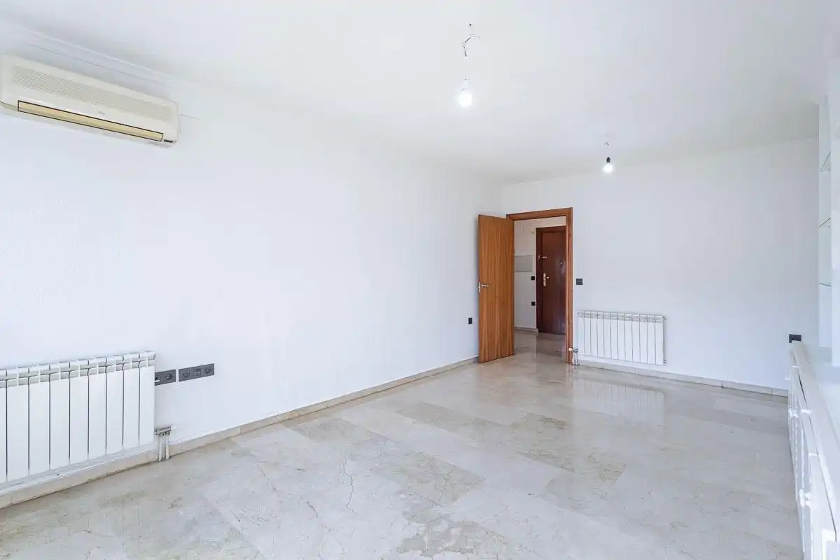 Wohnung zur Miete in Granada mit Heizung und Gemeinschaftspool