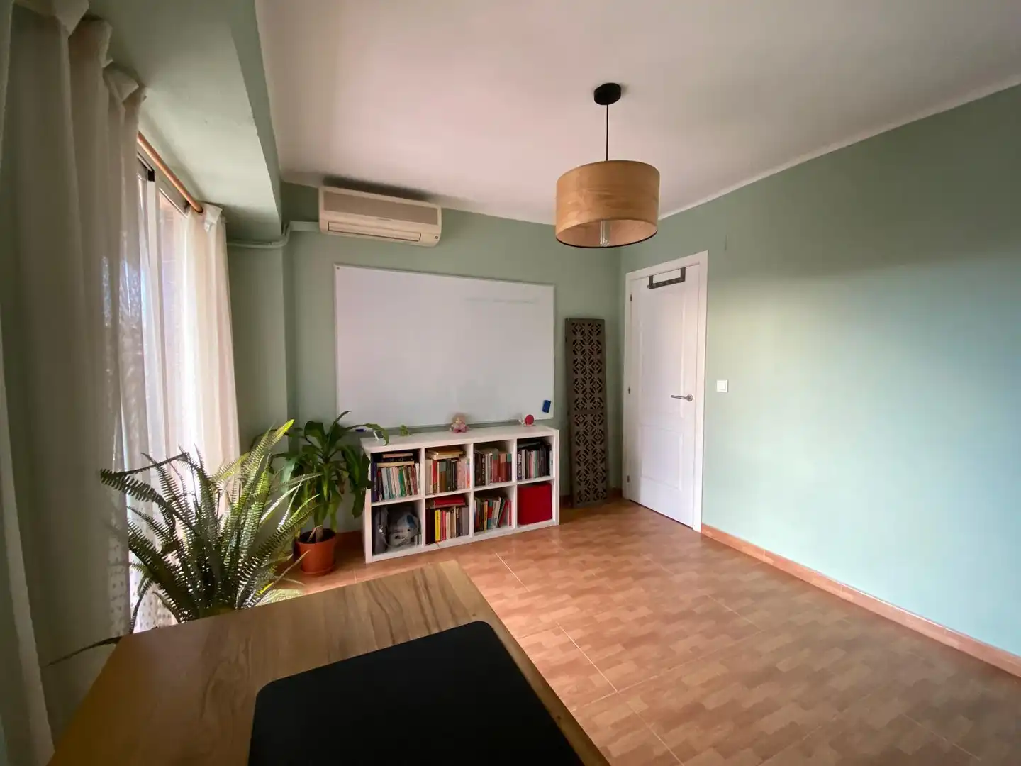 Sala d'estar de Pis en venda en Valencia amb Aire condicionat i Balcó