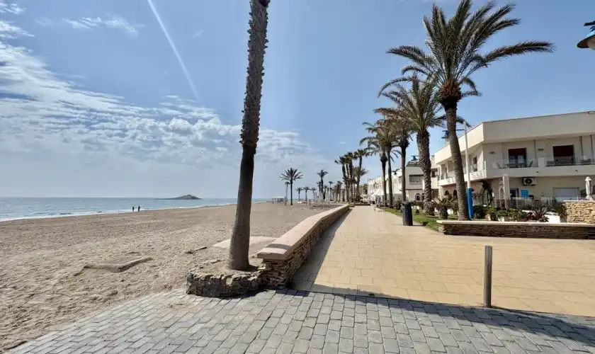 Vista exterior de Casa o xalet en venda en Carboneras amb Terrassa