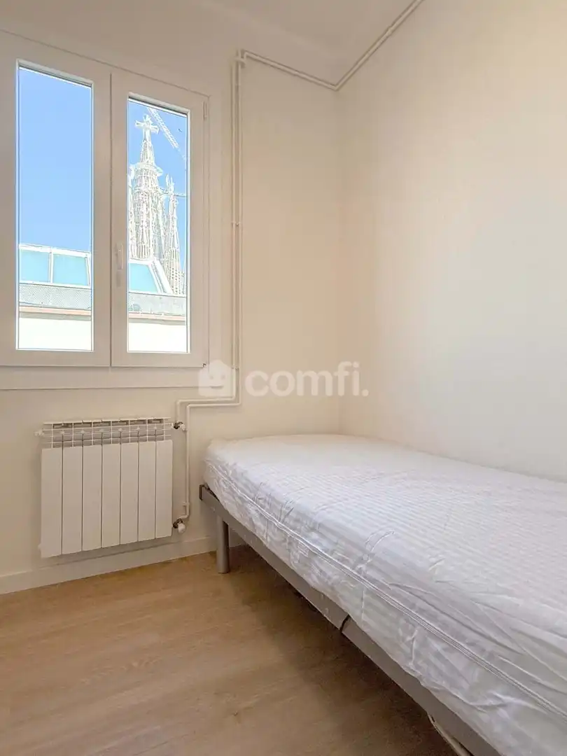 Àtic en venda a Provença, Sagrada Família