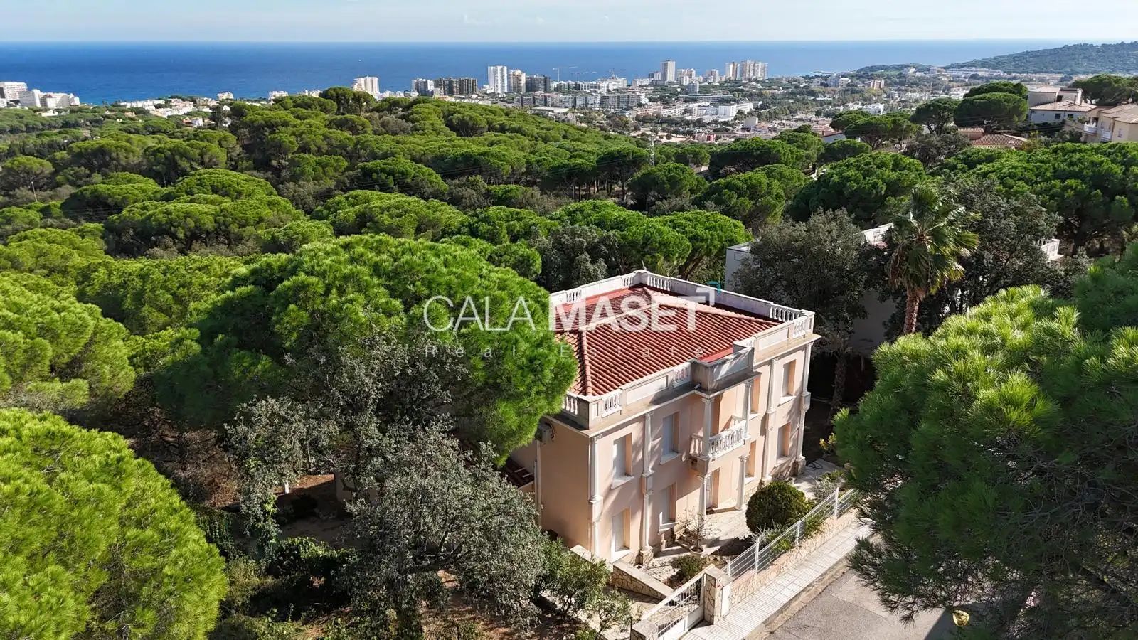 Xalet amb terrassa en venda a Castanyer, imagen 2