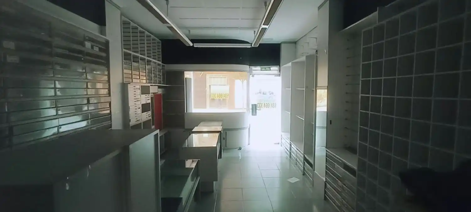 Gewerbefläche zum Verkauf in La Villa - Bazuelo, imagen 4