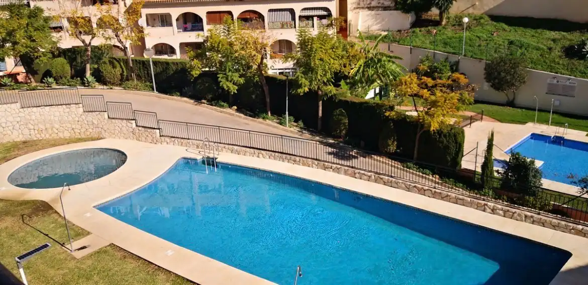 Piso con piscina en venta en Arroyo de la Miel