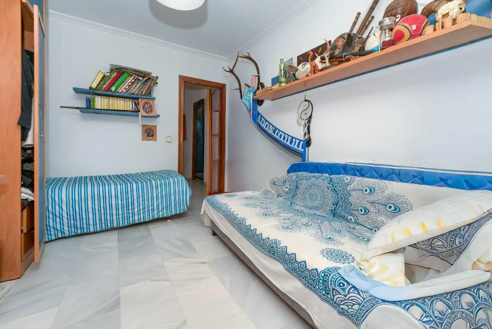 Schlafzimmer von Einfamilien-Reihenhaus zum Verkauf in Bormujos