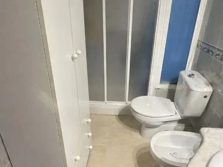 Baño de Piso en venta en  Sevilla Capital con Aire acondicionado