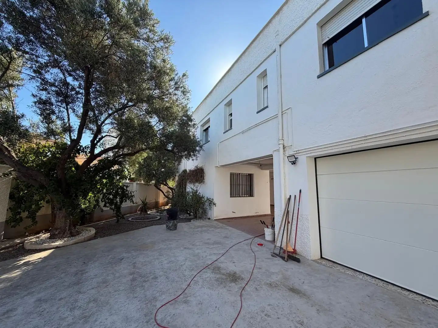 Vista exterior de Casa o xalet en venda en El Ejido amb Aire condicionat, Jardí privat i Traster