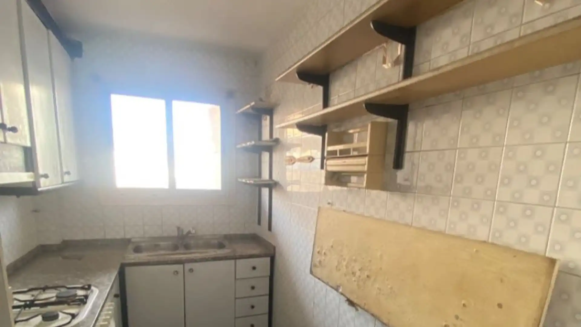 Kitchen of Flat for sale in Girona Capital