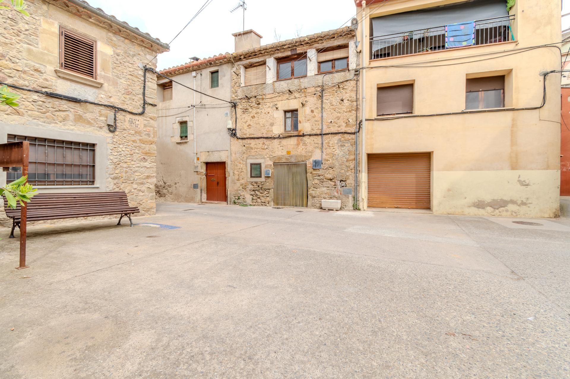 Exterior view of Single-family semi-detached for sale in Sant Joan de Mollet