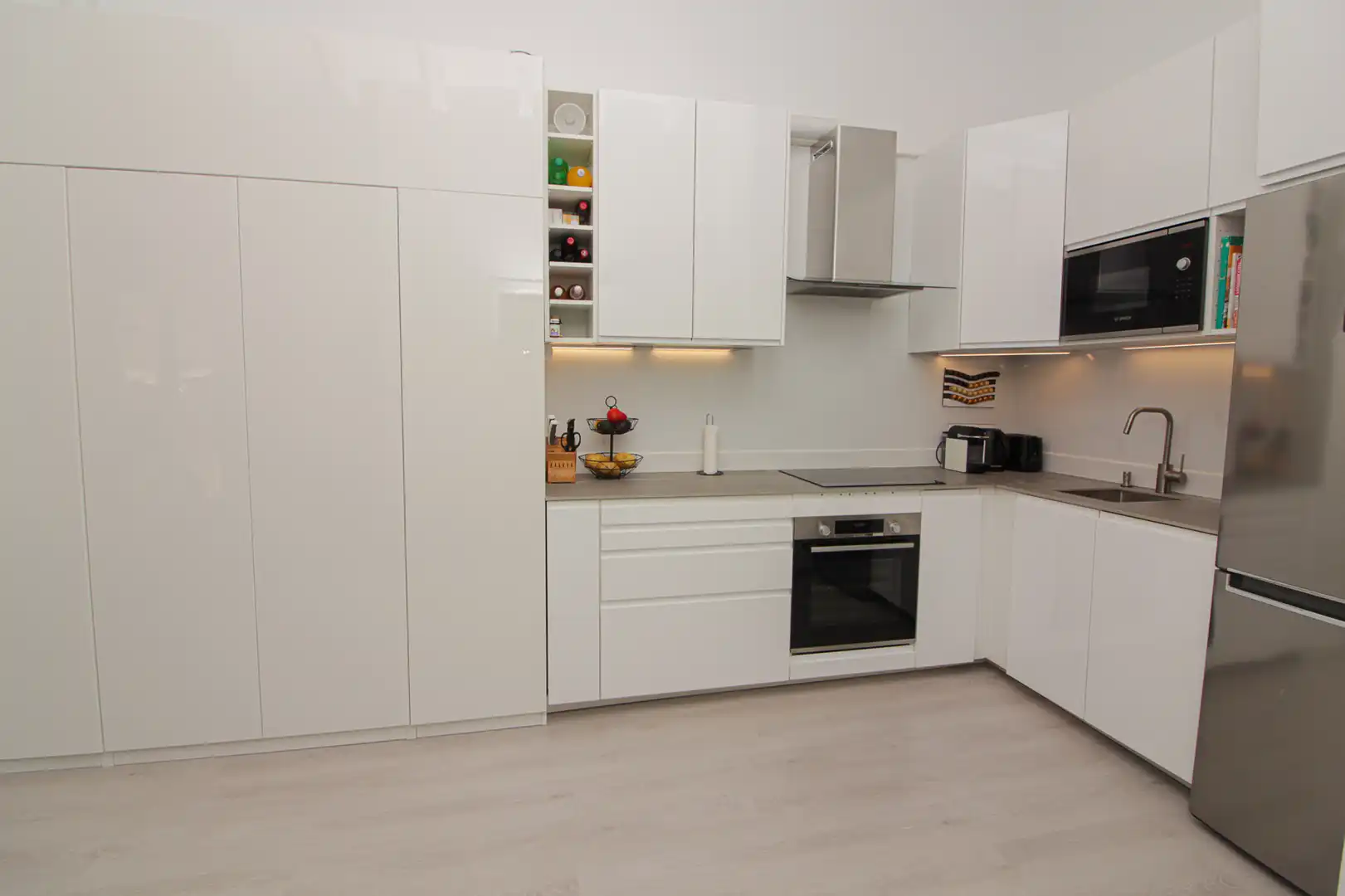 Cuina de Apartament de lloguer en  Palma de Mallorca amb Moblat