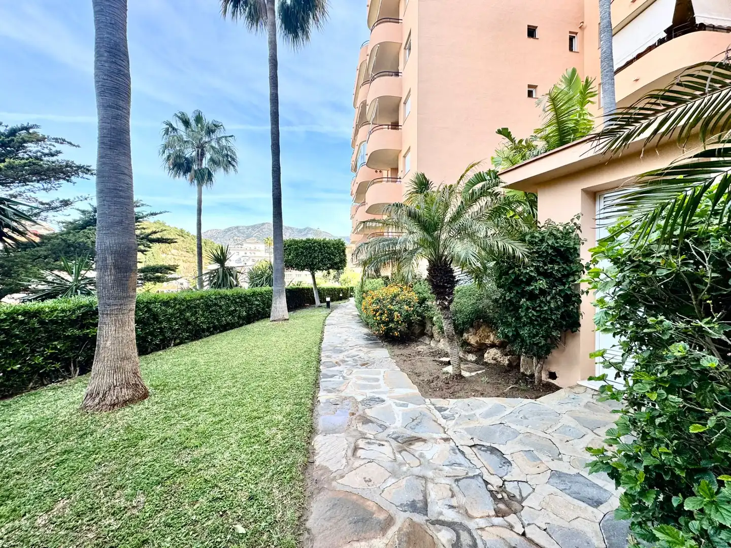 Vista exterior de Apartamento en venta en Fuengirola con Aire acondicionado, Terraza y Amueblado