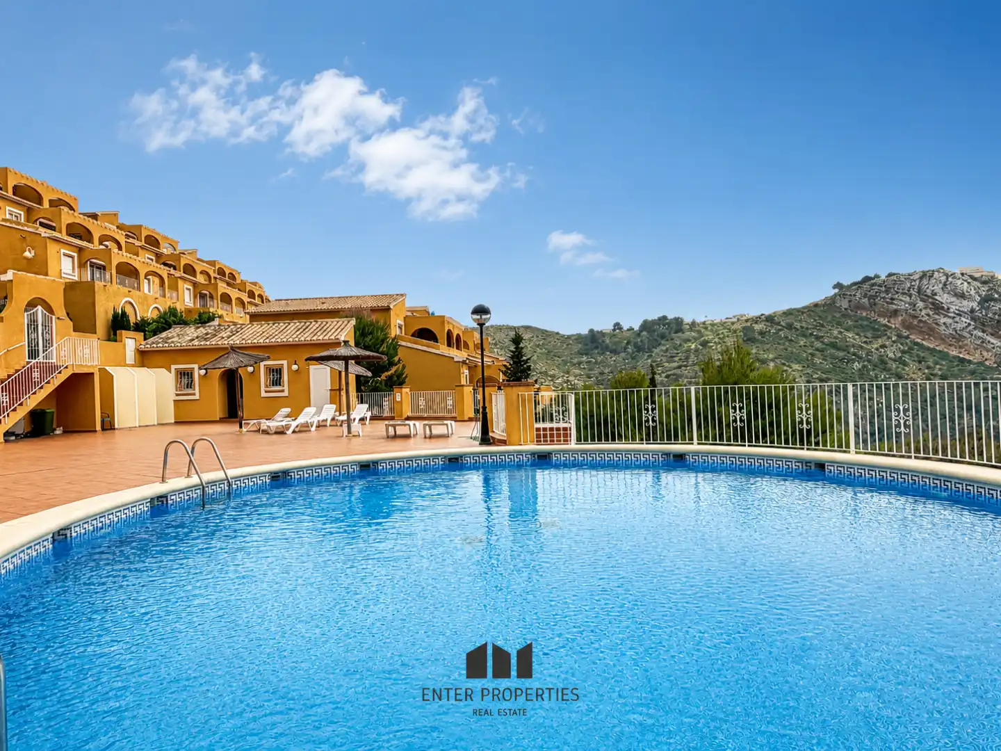 Schwimmbecken von Wohnung zum Verkauf in Benitachell / El Poble Nou de Benitatxell mit Klimaanlage, Heizung und Terrasse