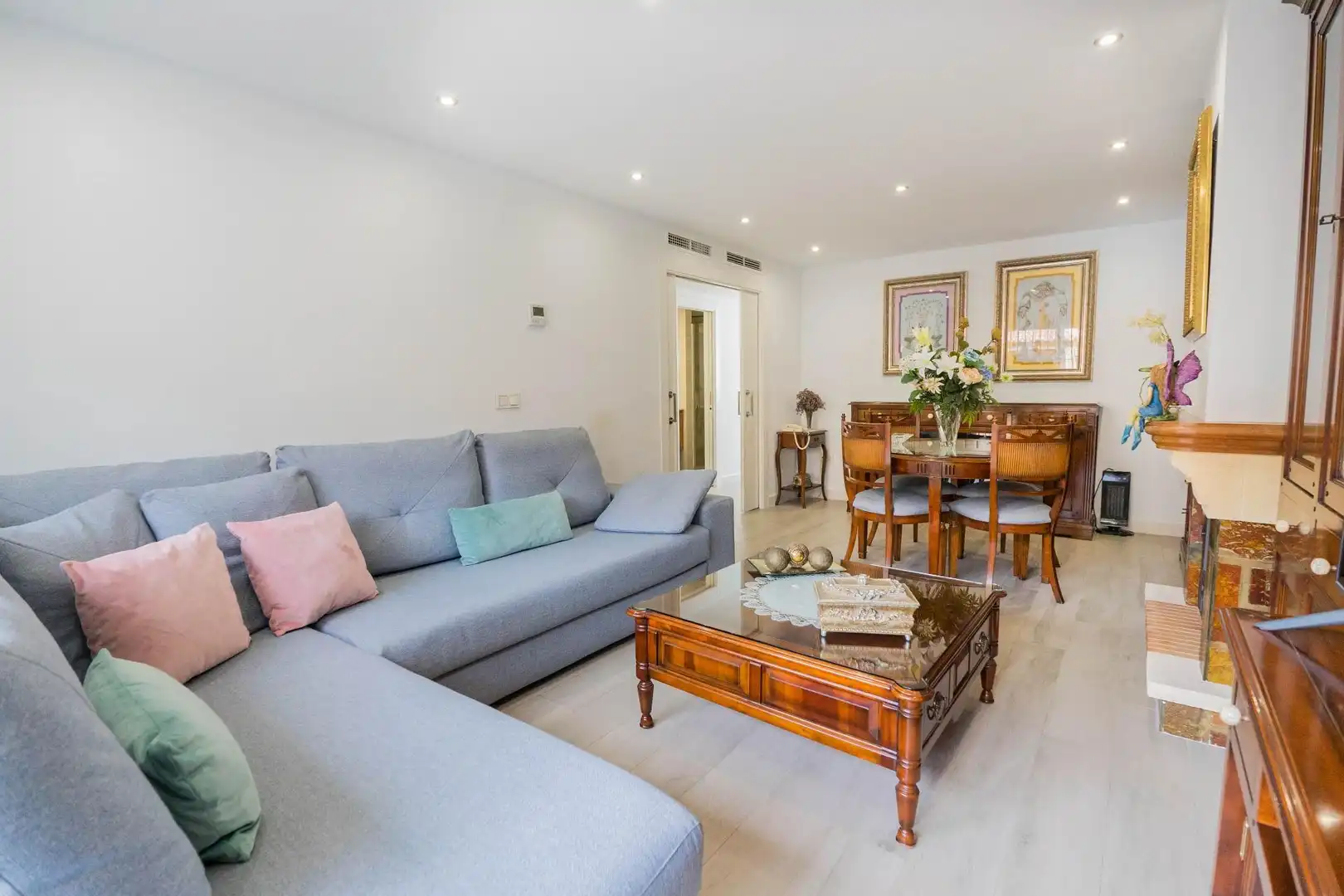 Living room of Houses for sale in Málaga  with Air Conditioner, Heating and Terrace
