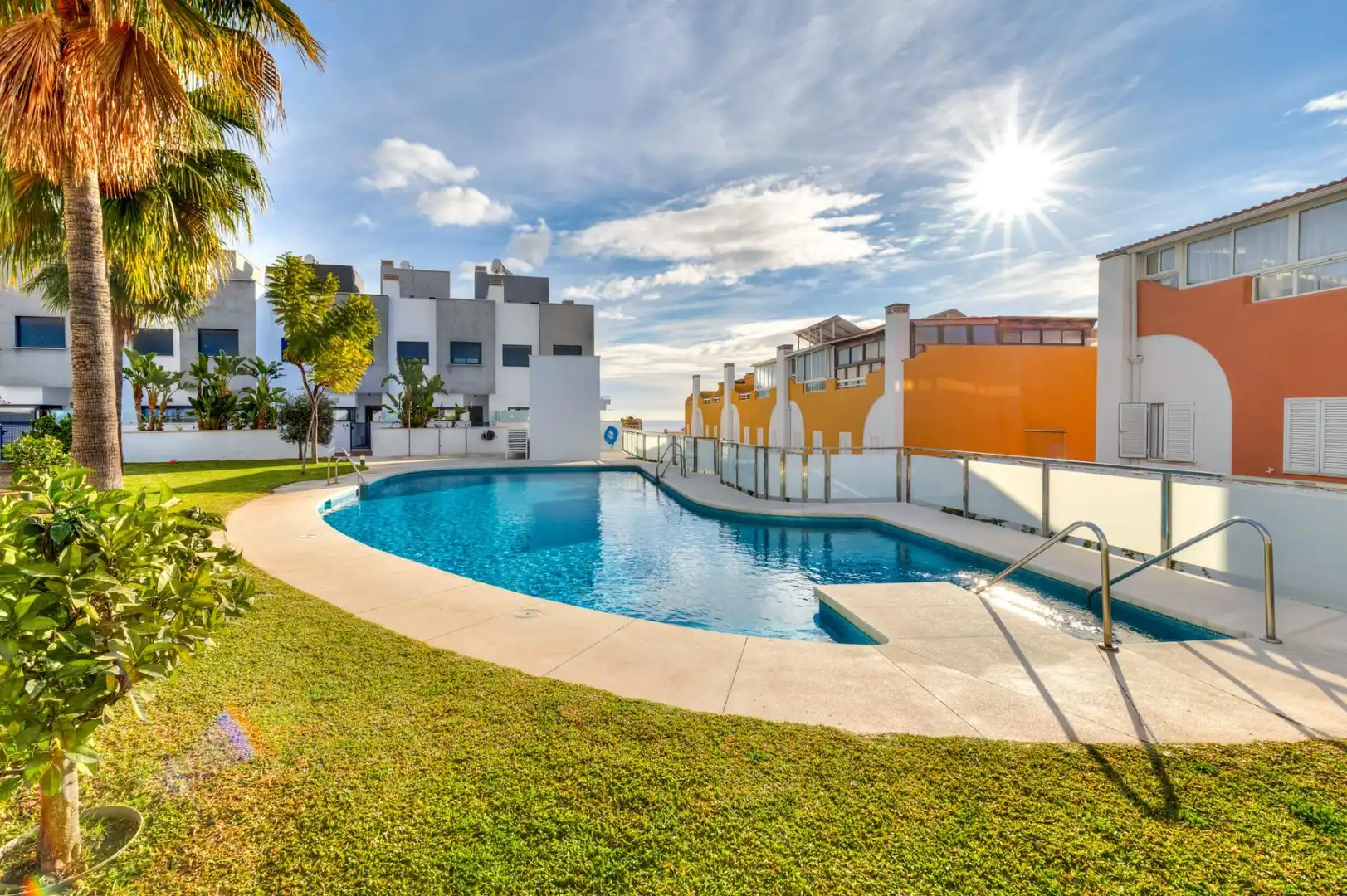 Adossat amb piscina en venda a Torreblanca del Sol, imagen 12