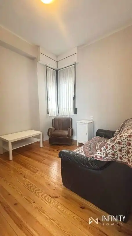 Sala d'estar de Pis de lloguer en Bilbao  amb Calefacció
