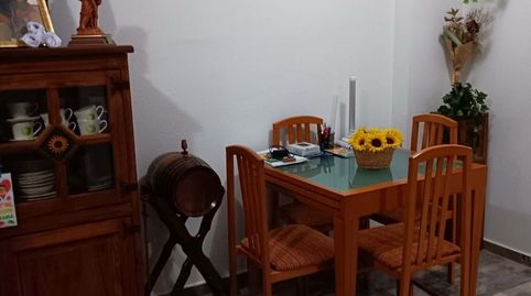 Foto 2 de Piso en venta en Medicos Sin Fronteras, Colores - Entreparques, Sevilla Capital