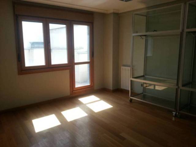 Oficina en Alquiler en Salesas - Foncalada - Campoamor