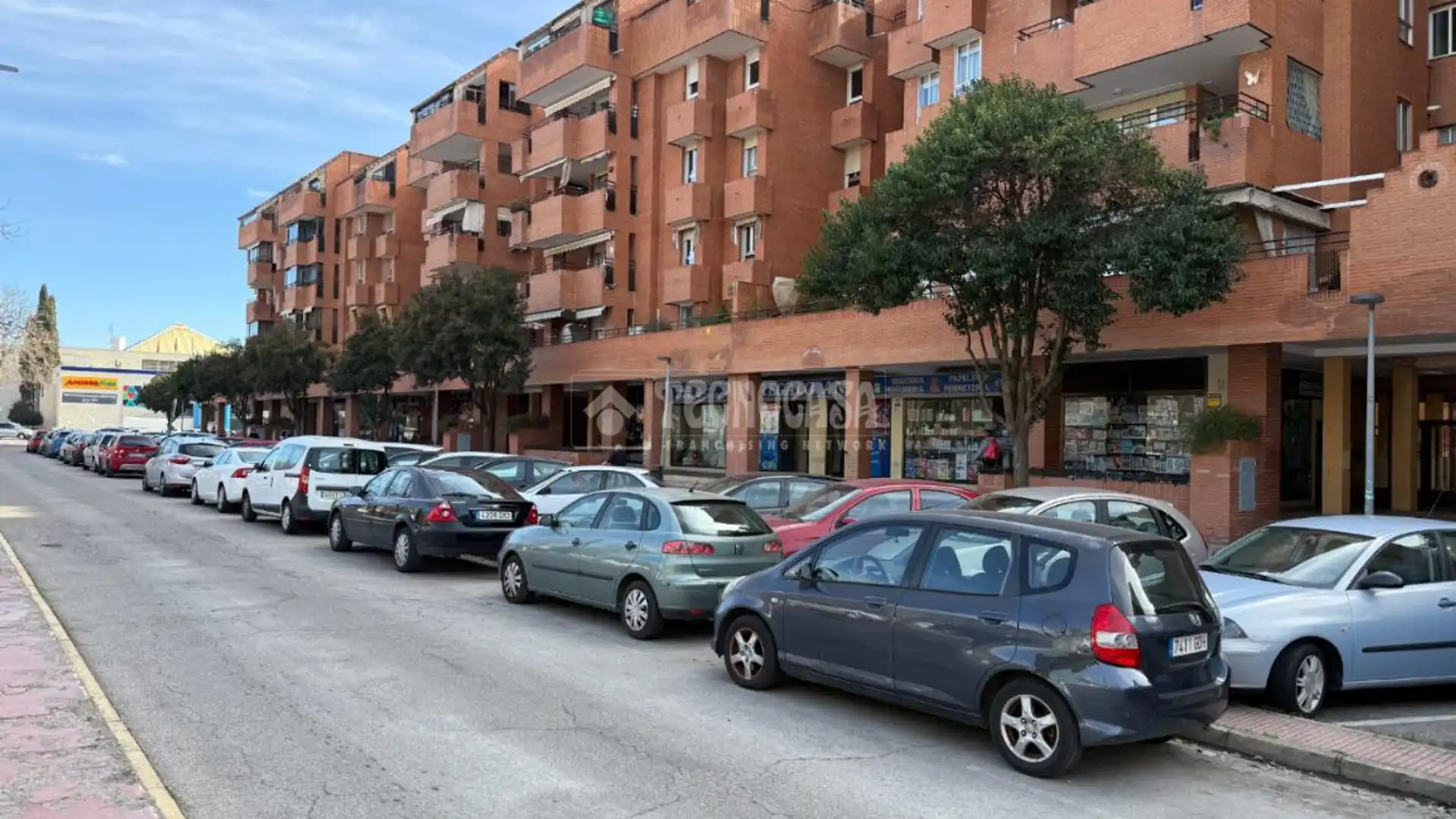 Exterior view of Flat for sale in Alcalá de Henares  with Air Conditioner and Terrace