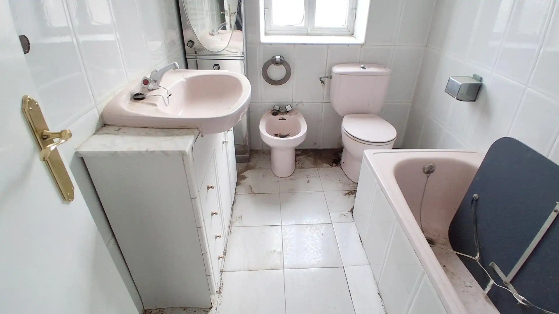 Bathroom of Flat for sale in Béjar  with Balcony