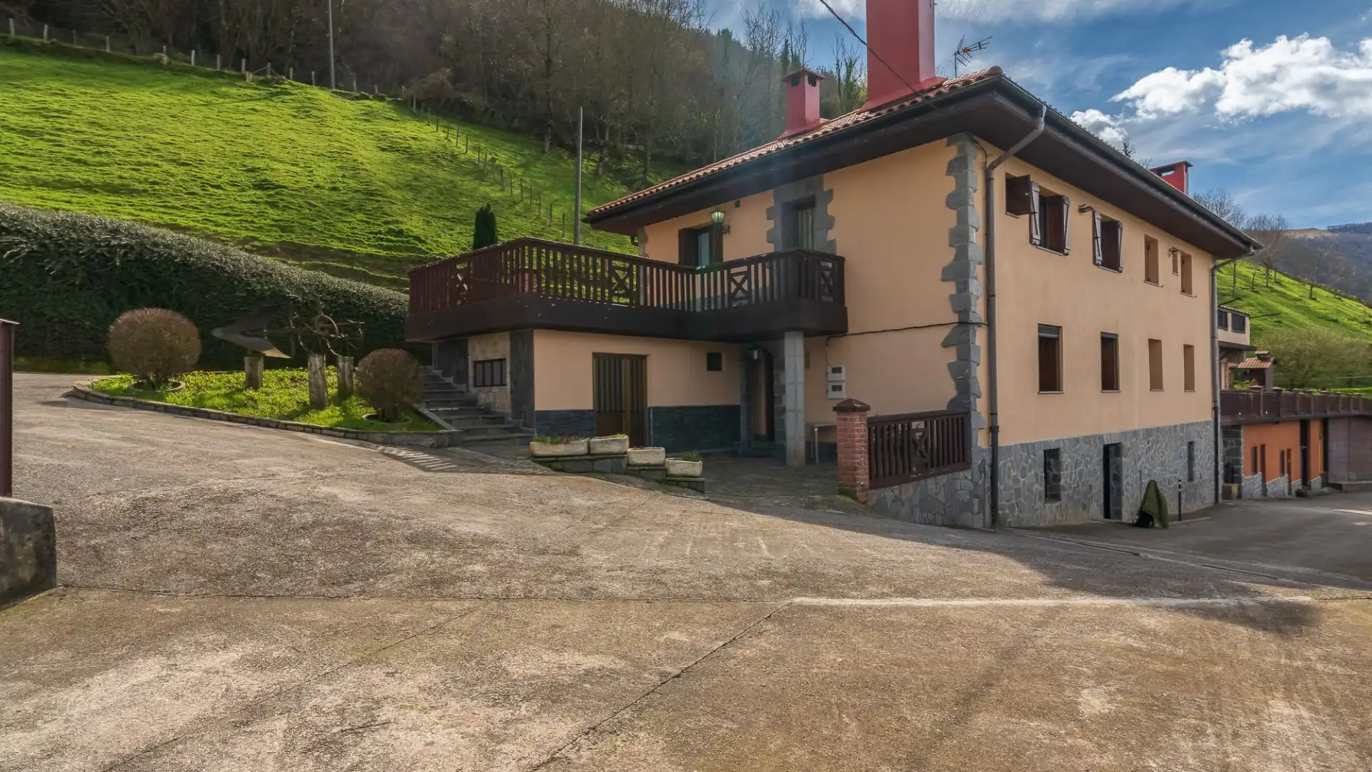 Exterior view of Houses for sale in Zaldibia  with Heating and Storage room