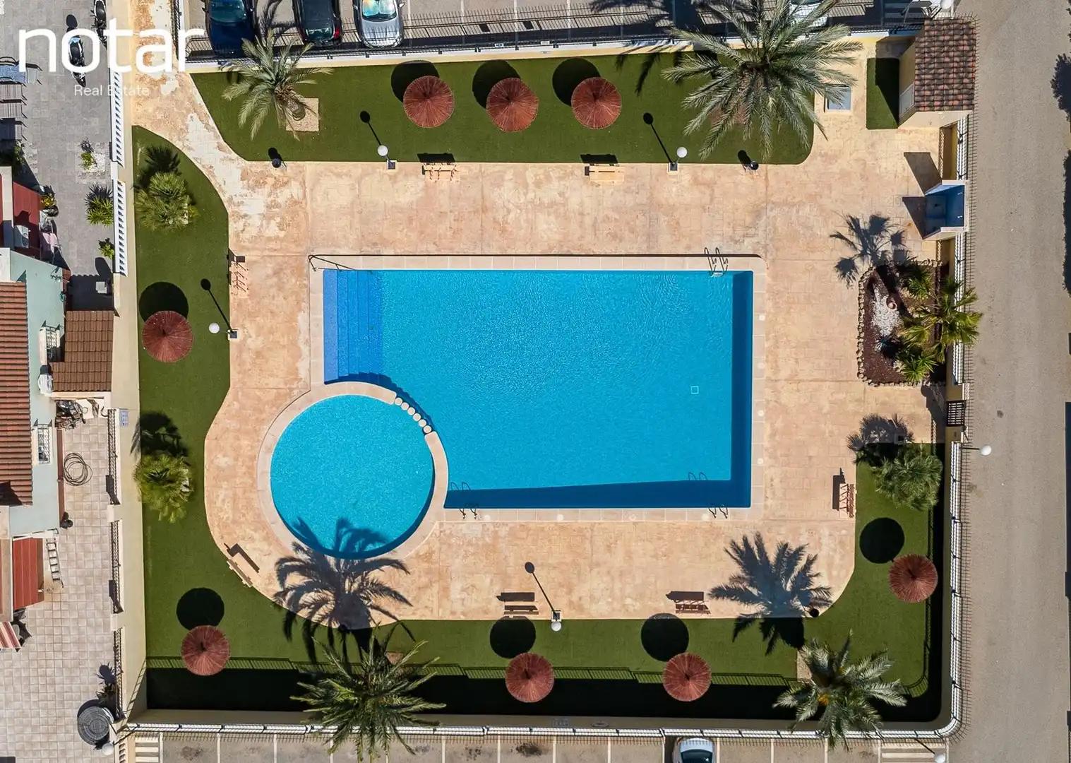 Schwimmbecken von Wohnungen zum Verkauf in Torrevieja mit Privatgarten, Terrasse und Gemeinschaftspool