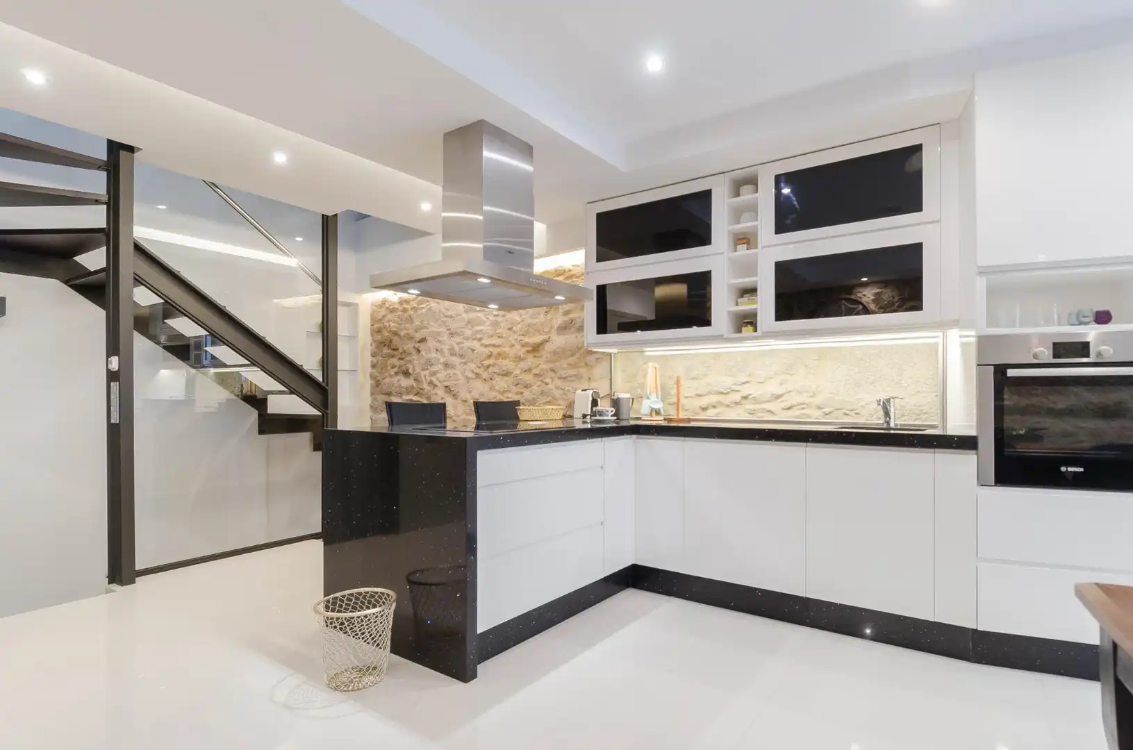 Kitchen of Houses for sale in A Coruña Capital   with Heating and Alarm