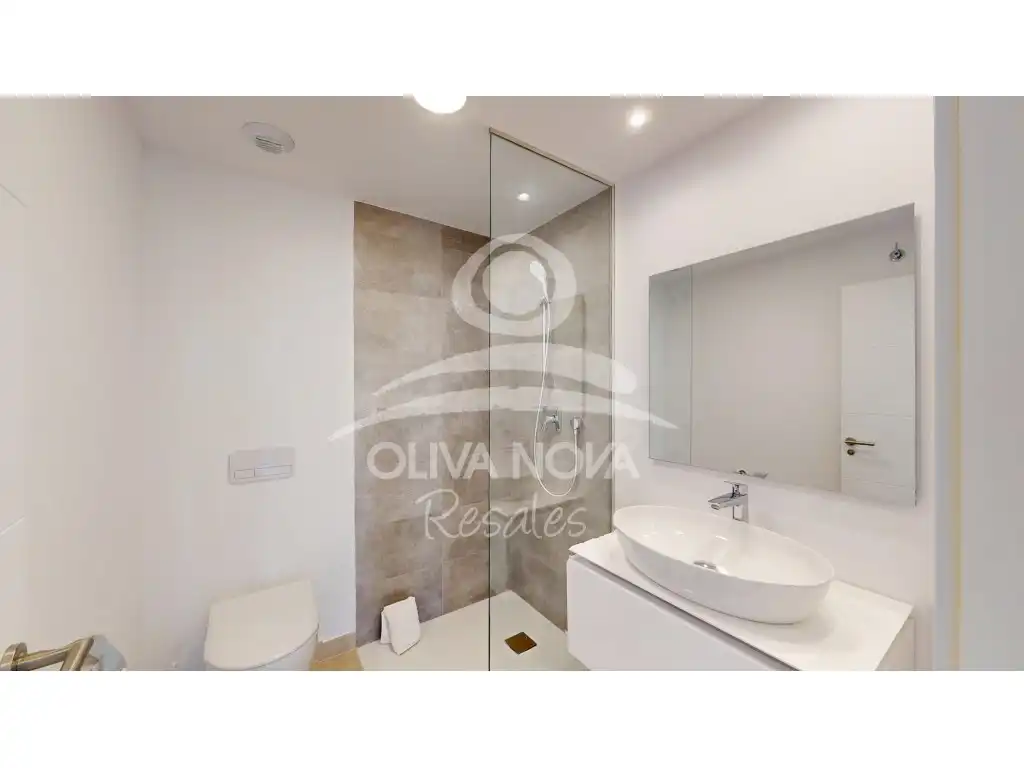 Detached homes for sale in Calle Degas, Oliva Nova