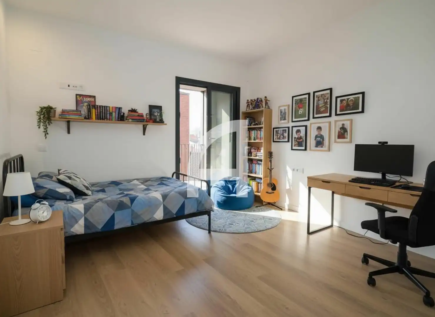 Bedroom of Duplexes for sale in Terrassa  with Air Conditioner, Heating and Parquet flooring