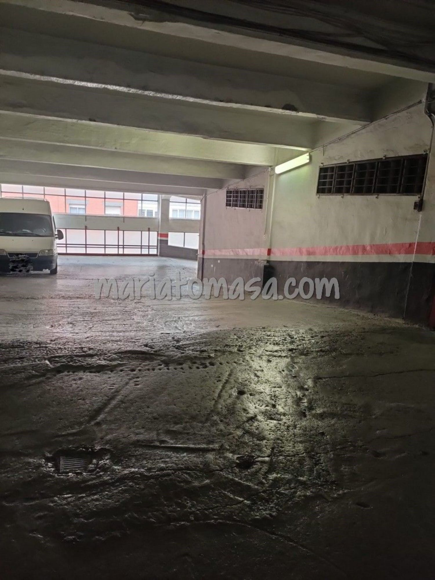 Aparcament de Nau industrial en venda en Bilbao 