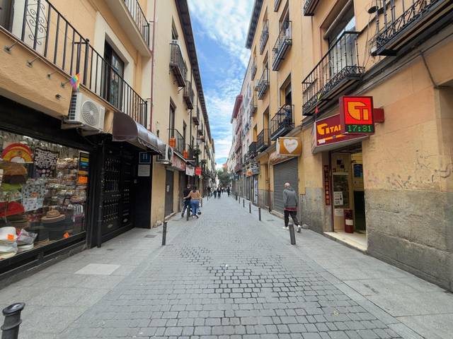 Ático en Venta en Calle de los Cabestreros en Embajadores - Lavapiés