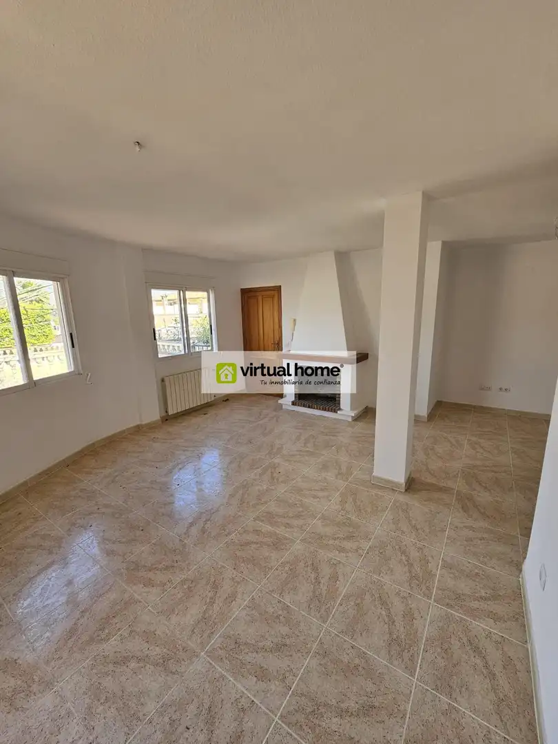 Sala de estar de Casa o chalet en venta en La Nucia con Jardín privado, Terraza y Trastero