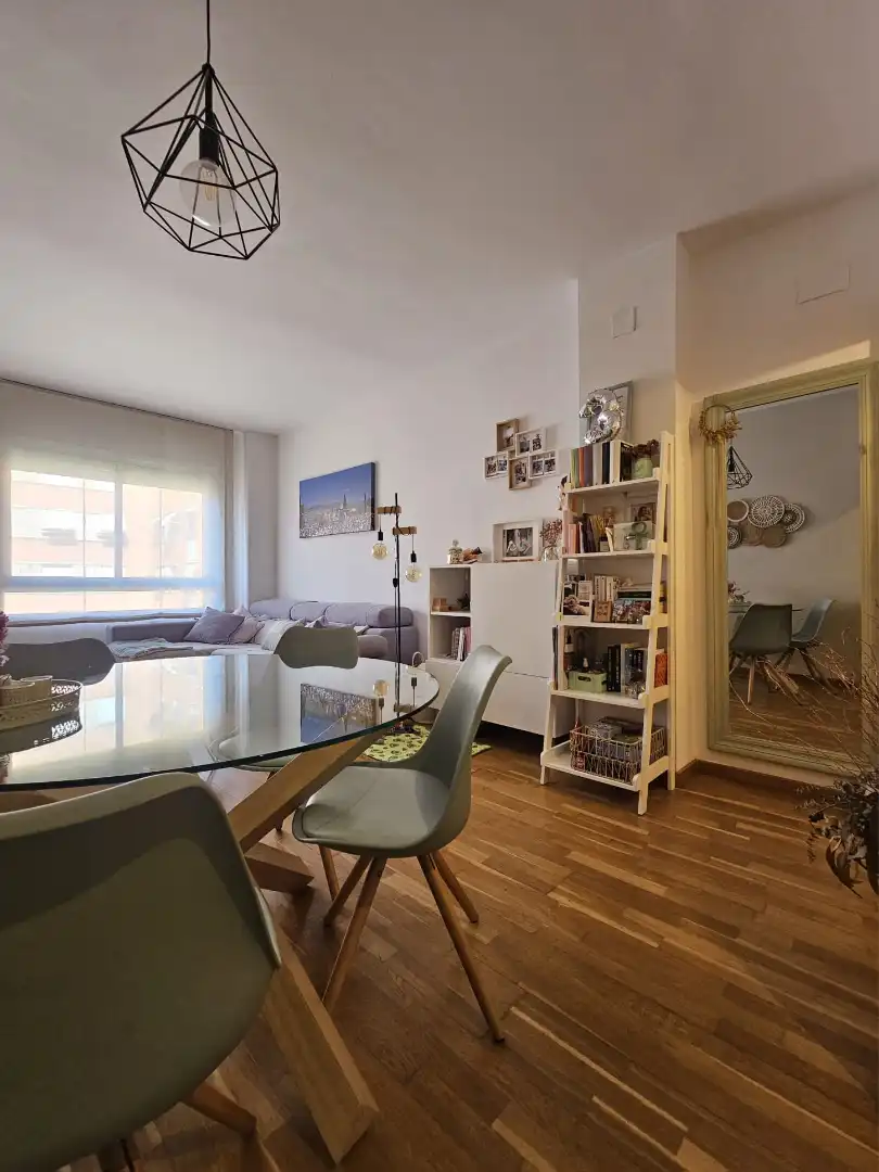 Sala de estar de Piso en venta en Barcelona con Parquet, Amueblado y Horno
