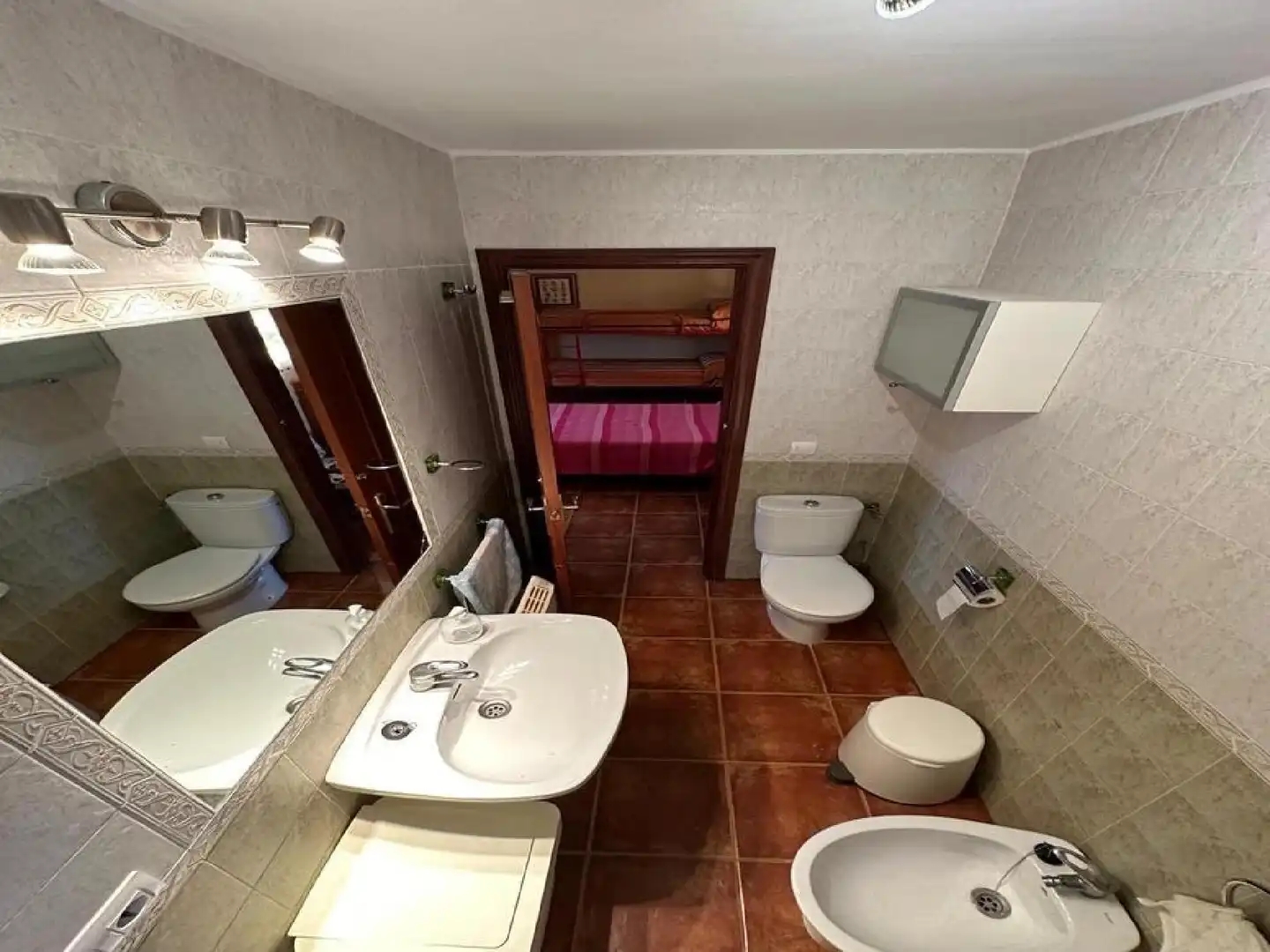 Bathroom of Buildings for sale in Valverde de Leganés