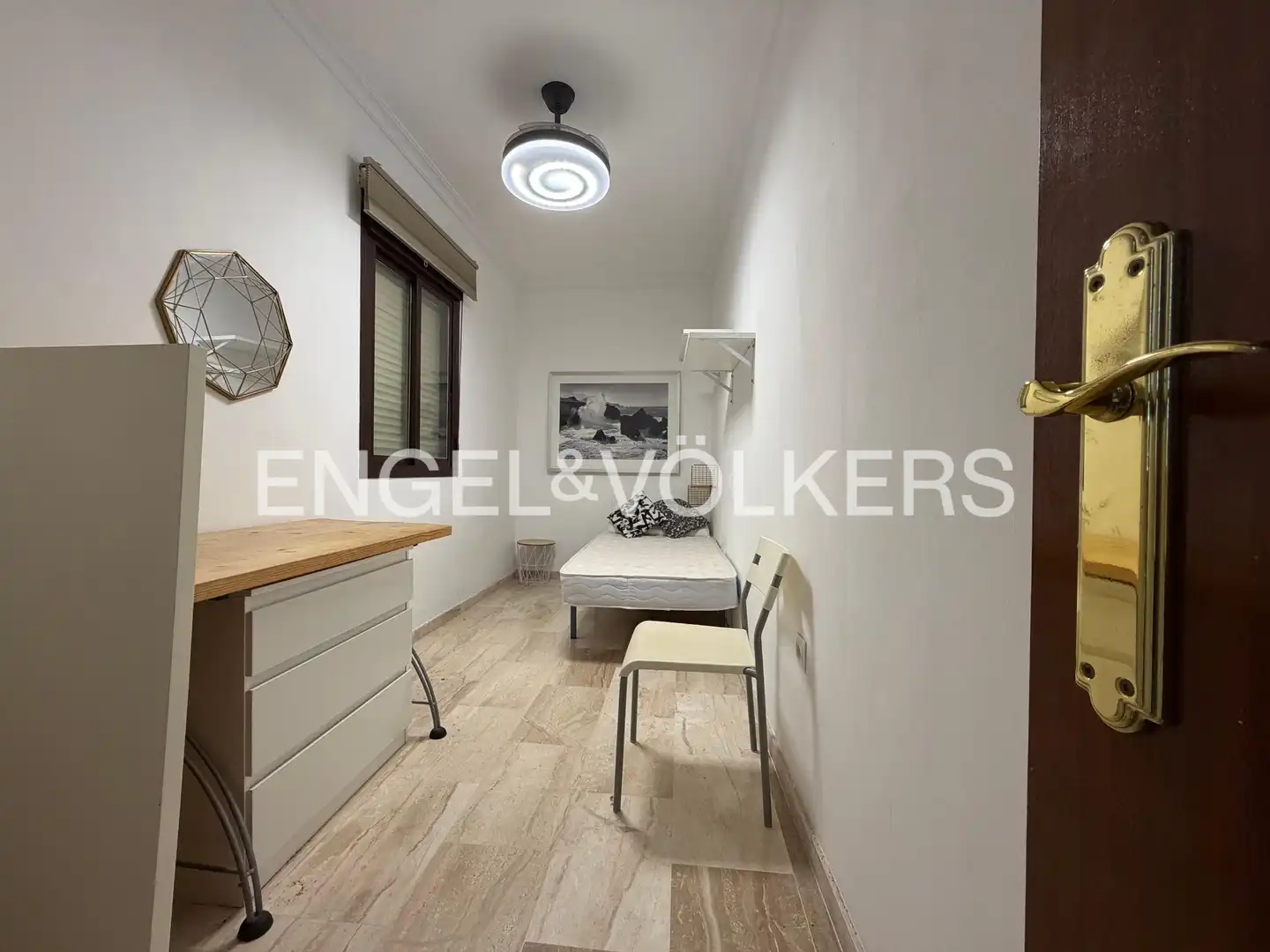 Attic for sale in Sevilla  with Air Conditioner, Heating and Terrace