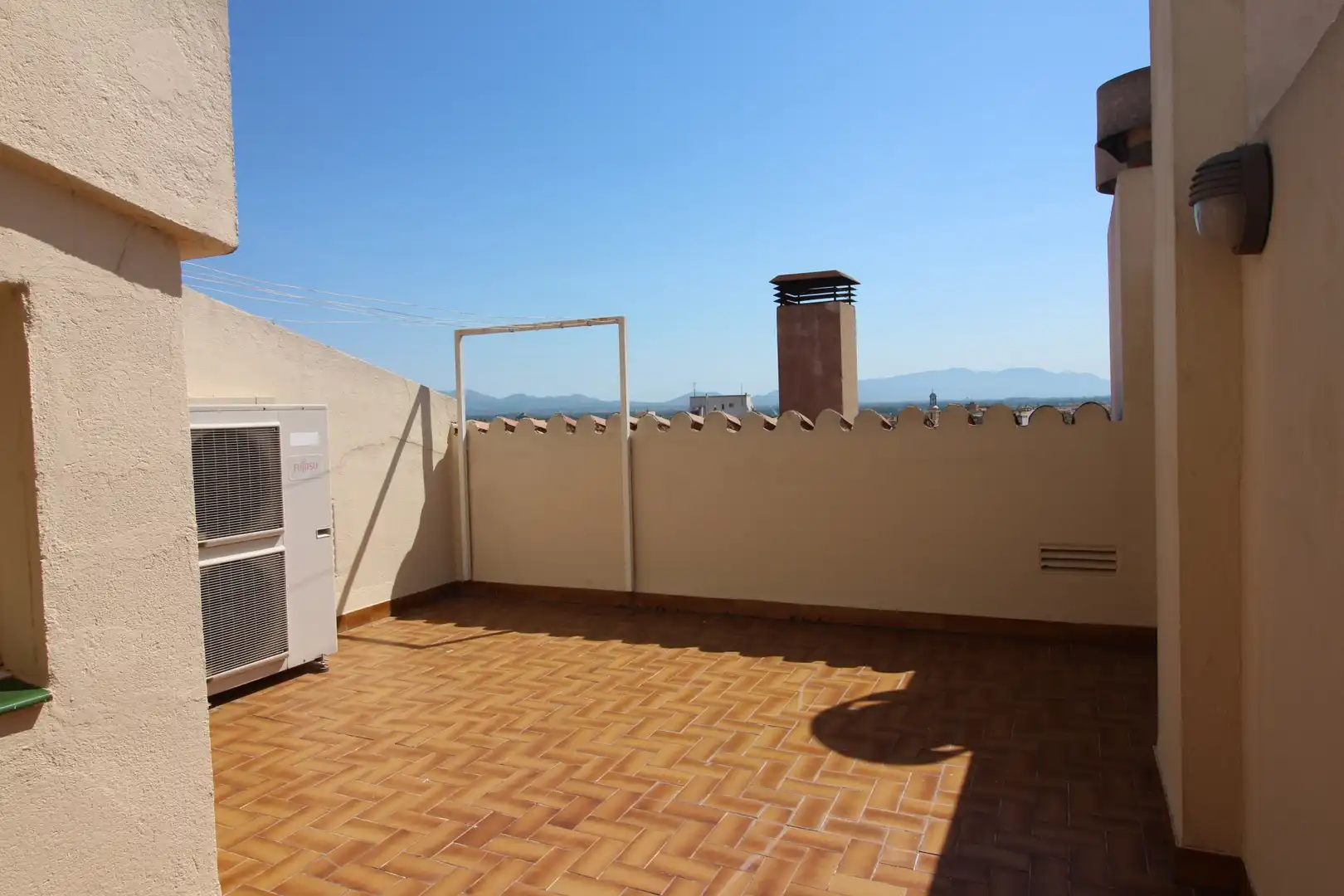 Terrasse von Maisonette zum Verkauf in Figueres mit Heizung, Terrasse und Abstellraum