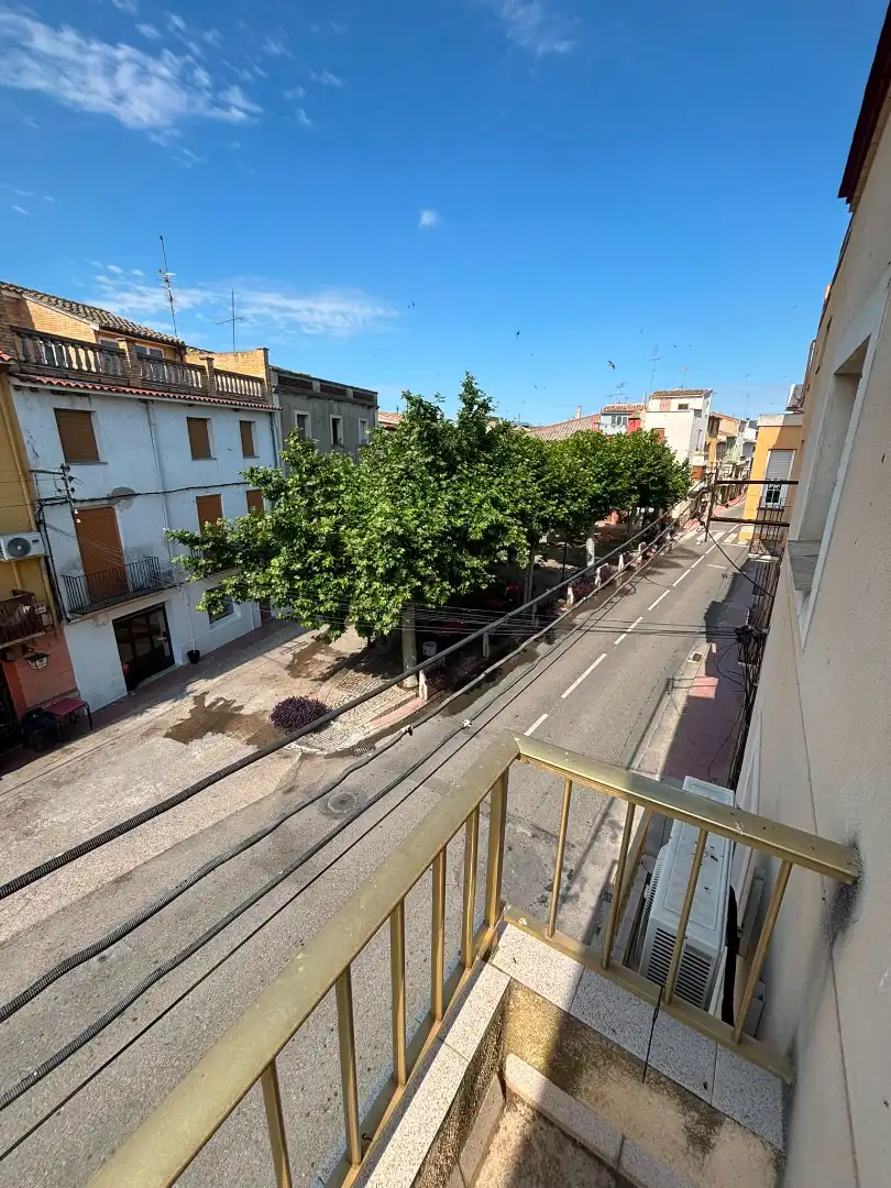 Vista exterior de Casa o chalet en venta en Benissanet con Trastero y Balcón